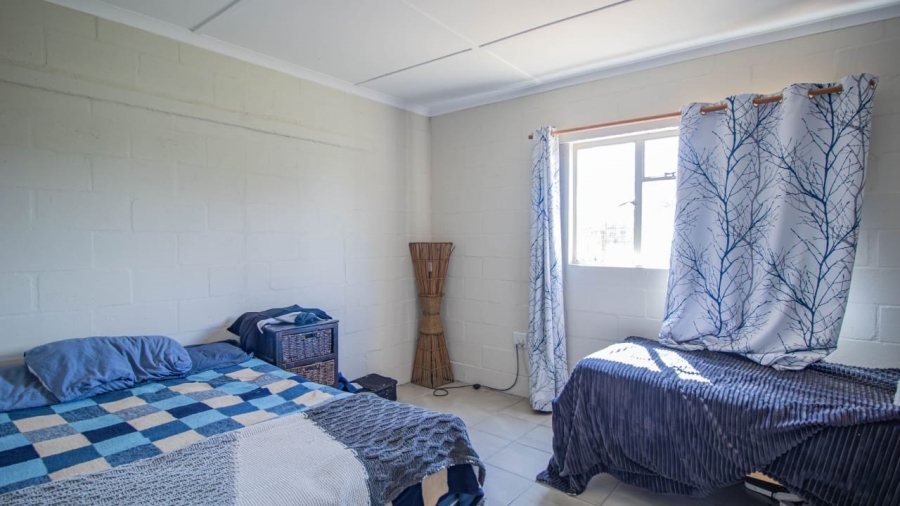 3 Bedroom Property for Sale in Hooikraal Western Cape
